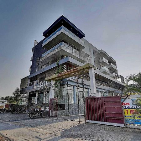 Collection O Oth Sri7 Inn Anantapur Dış mekan fotoğraf